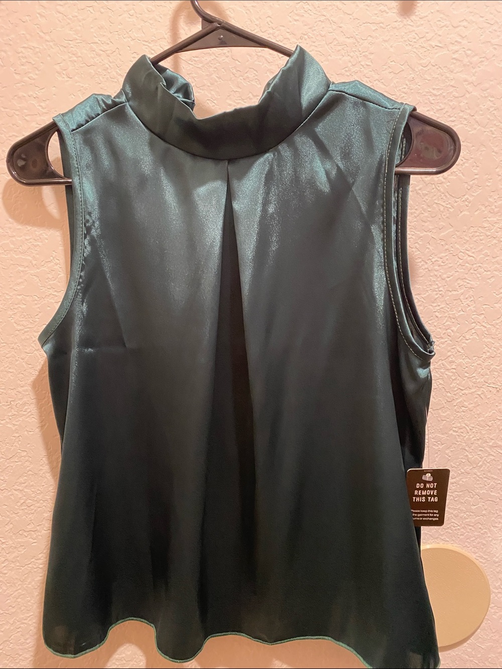 Express Satin Mock Neck Sleeveless Top - Emerald